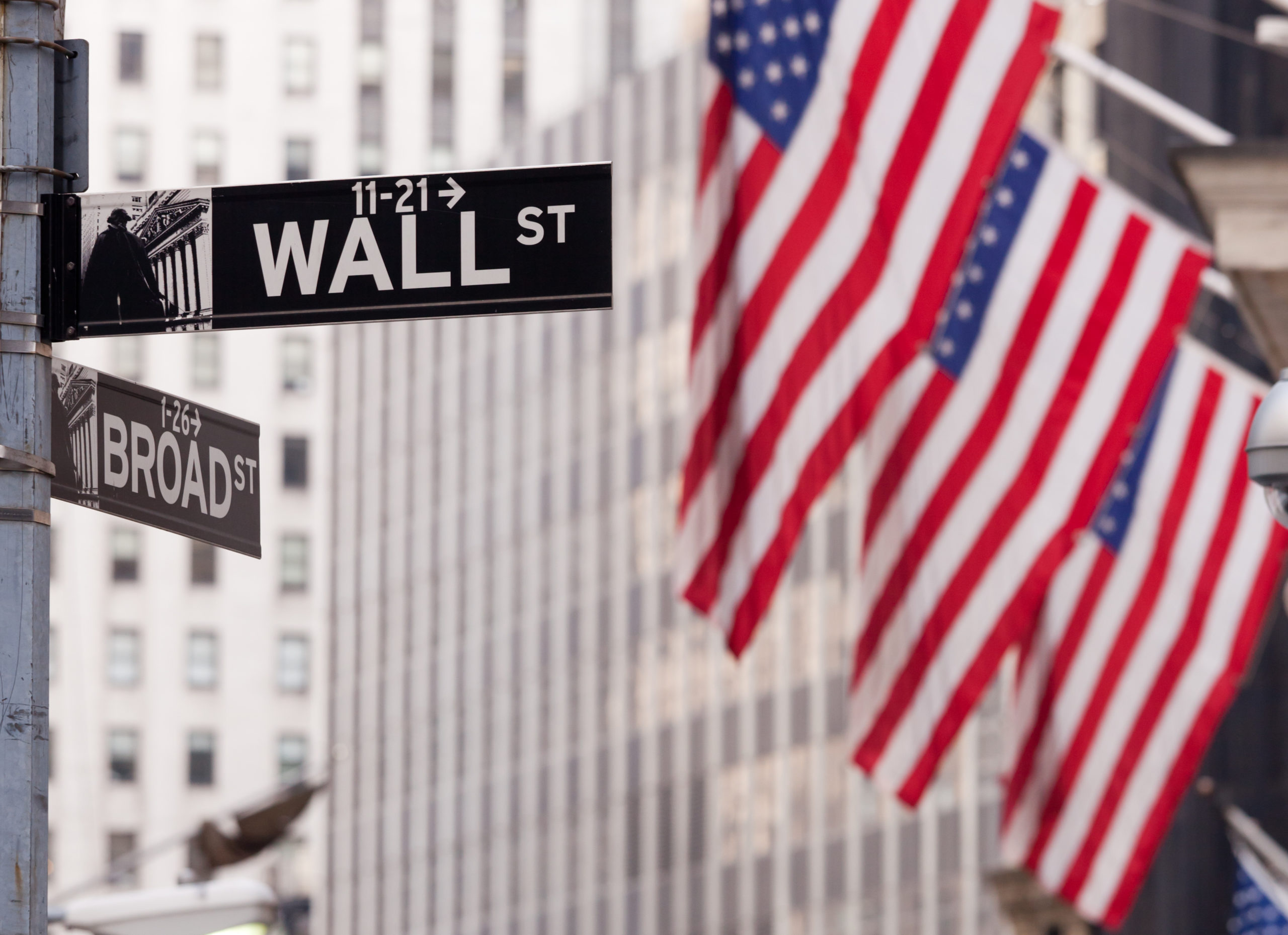 Dow Jones Hits New Peaks while NASDAQ Faces Hurdles